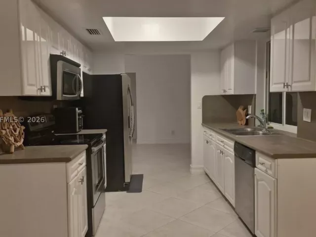 Продажа дома по адресу 1800 N 55th Ave - фото 9237038