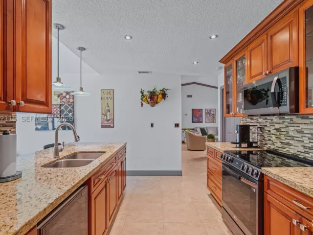 Продажа дома по адресу 15031 SW 154th Ter - фото 8918091
