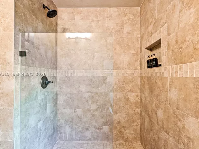 Продажа дома по адресу 15031 SW 154th Ter - фото 8918098
