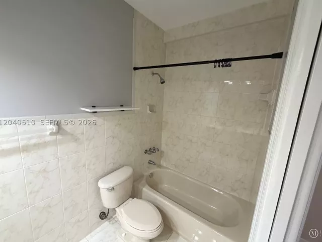 Продажа дома по адресу 15836 SW 144th Pl - фото 8871049