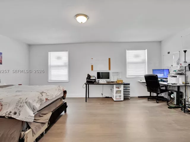 Продажа дома по адресу 11940 SW 212th St - фото 8928574
