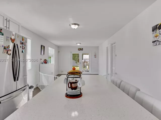 Продажа дома по адресу 11940 SW 212th St - фото 8928571
