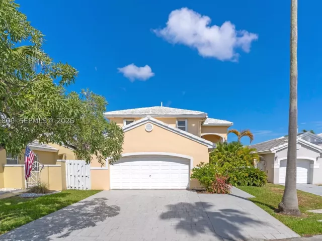 Продажа дома по адресу 4766 SW 154th Ave - фото 8877362