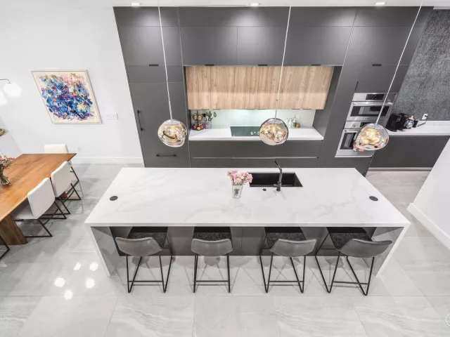 Продажа дома по адресу 1123 NE 12th Avenue A - фото 8917310