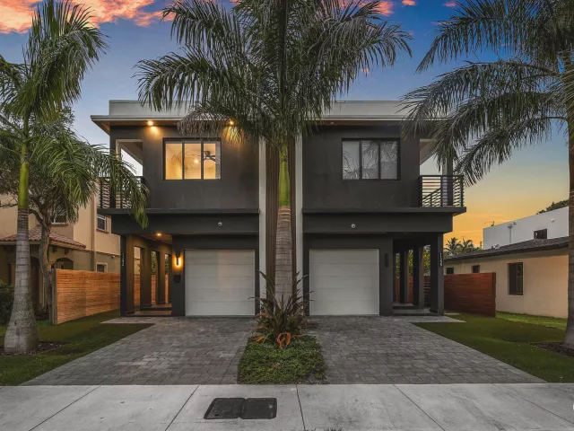 Продажа дома по адресу 1123 NE 12th Avenue A - фото 8917298
