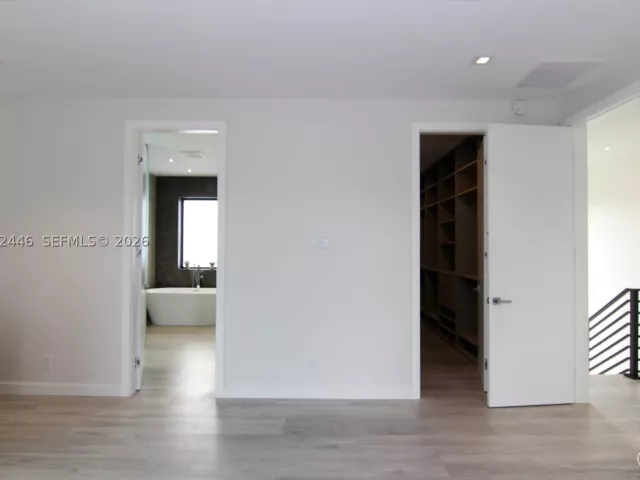 Продажа дома по адресу 3540 Oak Ave - фото 8924795