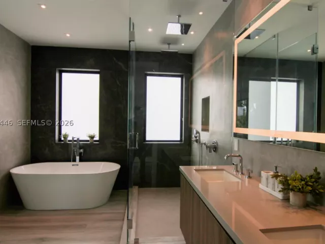 Продажа дома по адресу 3540 Oak Ave - фото 8924796