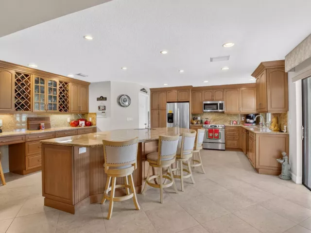 Продажа дома по адресу 19600 Sedgefield Terrace - фото 8917343