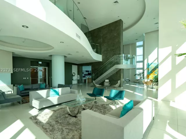 Продажа квартиры # - фото 9016470