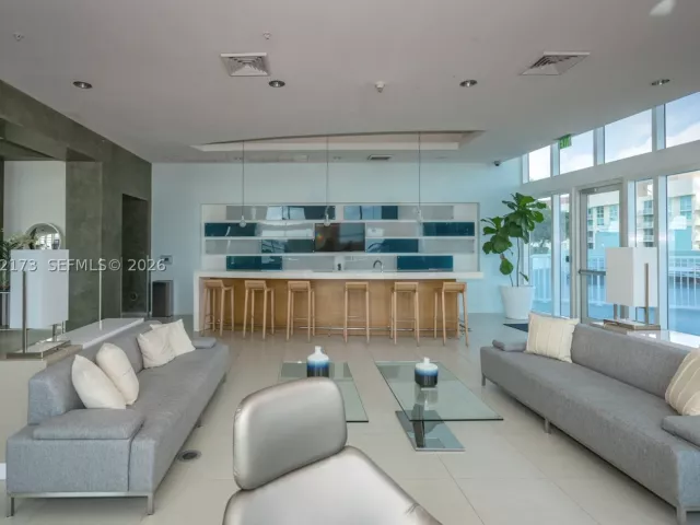 Продажа квартиры # - фото 9016471