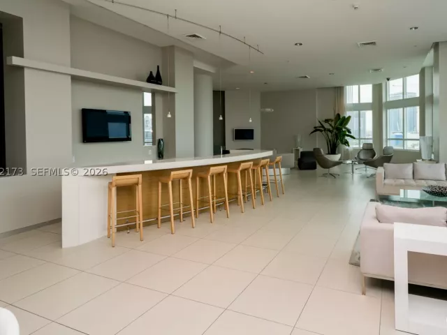 Продажа квартиры # - фото 9016473