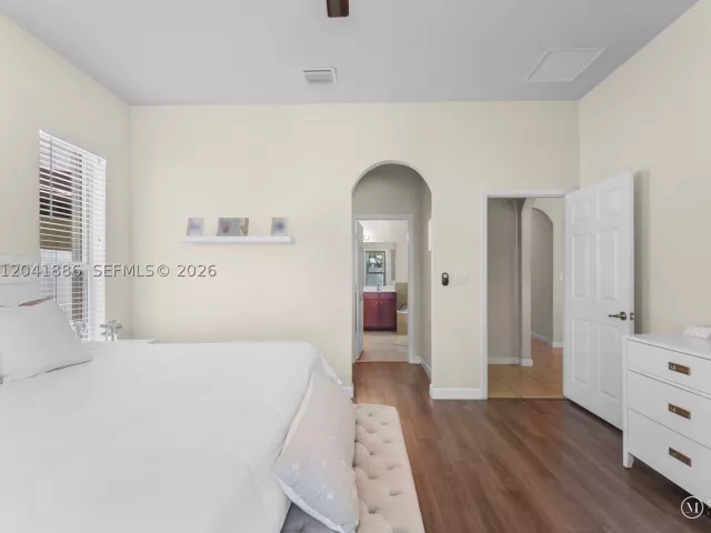 Продажа дома по адресу 9171 SW 172nd Ave - фото 8865046