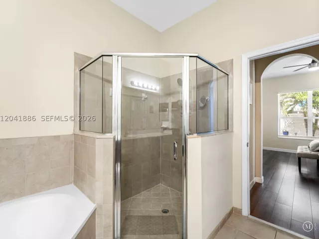 Продажа дома по адресу 9171 SW 172nd Ave - фото 8865049