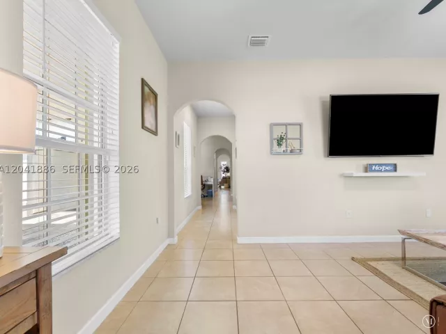 Продажа дома по адресу 9171 SW 172nd Ave - фото 8865040