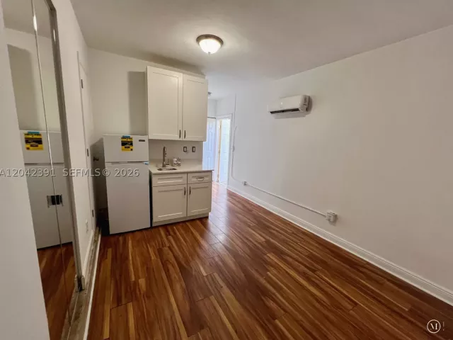 Продажа дома по адресу 8130 NW 12th St - фото 8875590