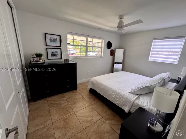 Продажа дома по адресу 8130 NW 12th St - фото 8875586
