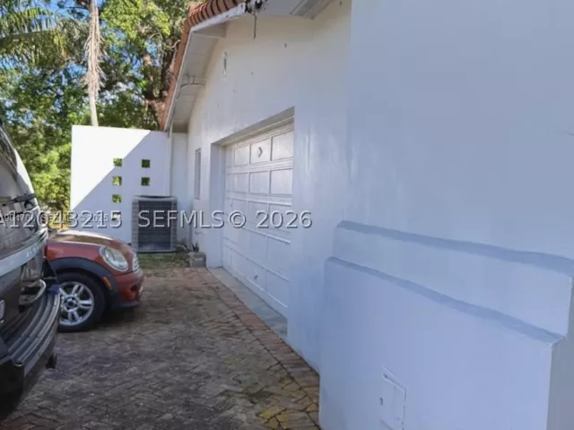 Продажа дома по адресу 5600 SW 74th Ct - фото 8865340