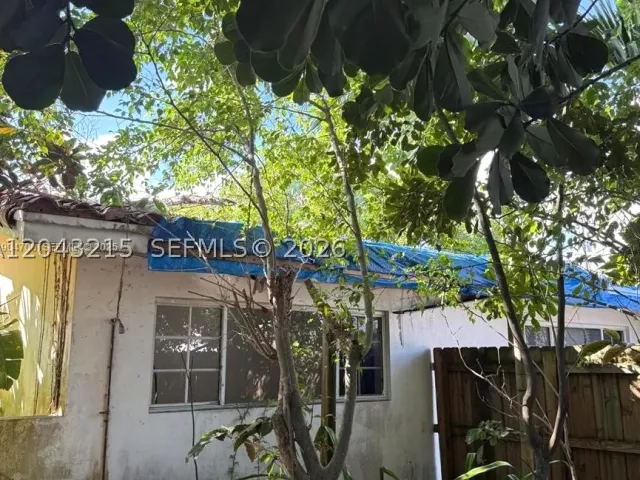 Продажа дома по адресу 5600 SW 74th Ct - фото 8865342