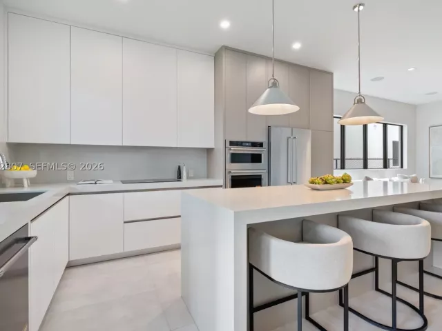 Продажа дома по адресу 2747 SW 23rd Ter - фото 9343604