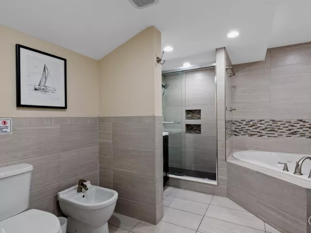 Продажа дома по адресу 2012 SW 4th Avenue - фото 8865293