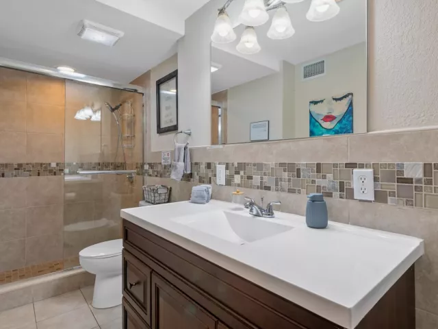 Продажа дома по адресу 2012 SW 4th Avenue - фото 8865296