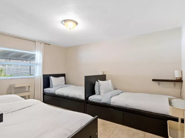 Продажа дома по адресу 2012 SW 4th Avenue - фото 8865286