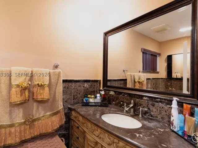 Продажа дома по адресу 13370 SW 34th St - фото 8877393