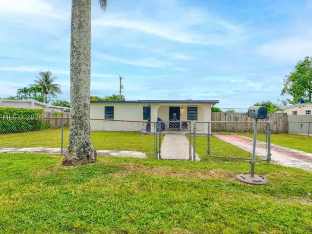 Продажа дома по адресу 9840 SW 48th St - фото 8879753