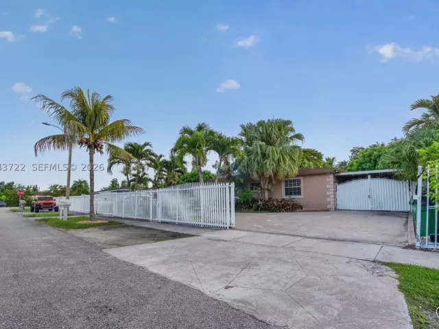Продажа дома по адресу 25520 SW 125th Ct - фото 8918277