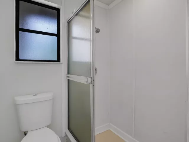 Продажа дома по адресу 1080 NW 19th Terrace - фото 8910407