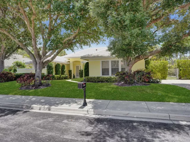 Продажа дома по адресу 2760 Tecumseh Drive - фото 8879590