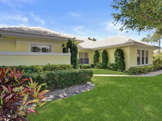 Продажа дома по адресу 2760 Tecumseh Drive - фото 8879591