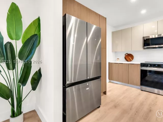 Продажа дома по адресу 831 NE 128th St - фото 8867291