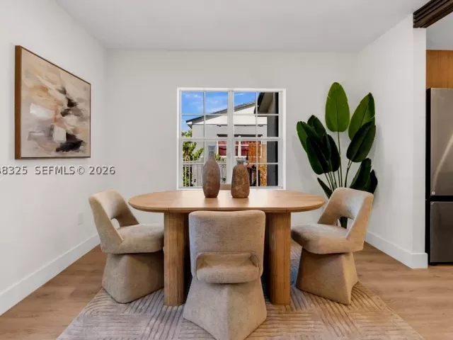 Продажа дома по адресу 831 NE 128th St - фото 8867297