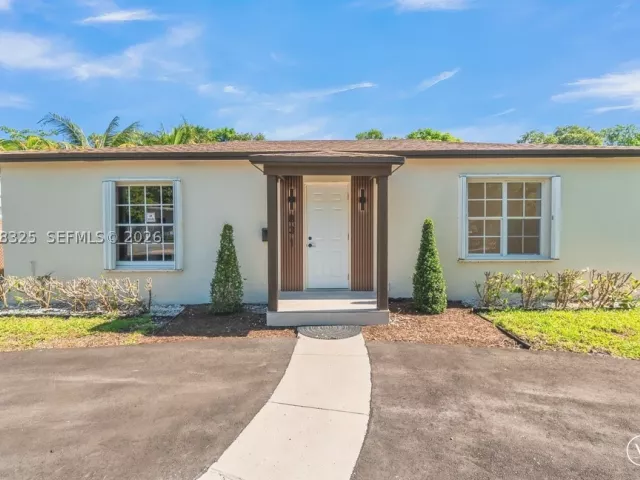 Продажа дома по адресу 831 NE 128th St - фото 8867281