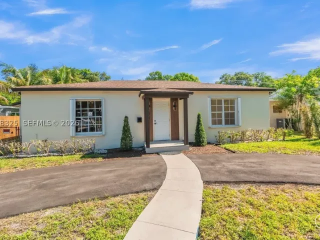 Продажа дома по адресу 831 NE 128th St - фото 8867282