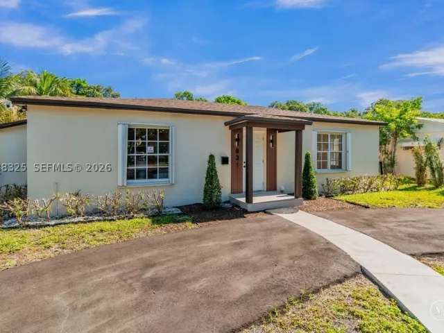 Продажа дома по адресу 831 NE 128th St - фото 8867284