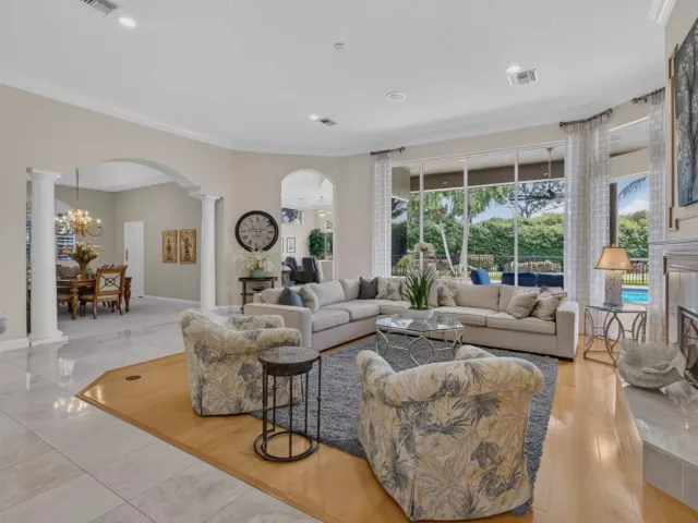 Продажа дома по адресу 2773 Tecumseh Drive - фото 8911175