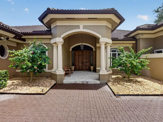 Продажа дома по адресу 2773 Tecumseh Drive - фото 8911170