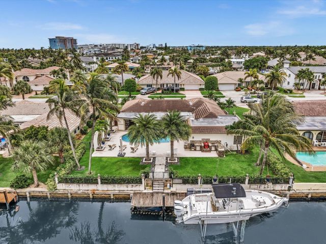 Продажа дома по адресу 1525 SE 12th Street - фото 9431379