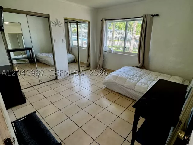 Продажа дома по адресу 2955 NW 102nd St - фото 8866757