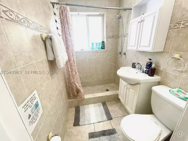 Продажа дома по адресу 2955 NW 102nd St - фото 8866759