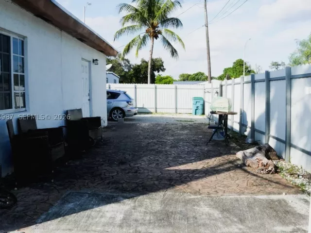 Продажа дома по адресу 2955 NW 102nd St - фото 8866762