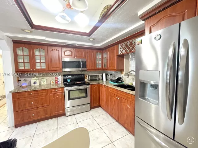 Продажа дома по адресу 2955 NW 102nd St - фото 8866752