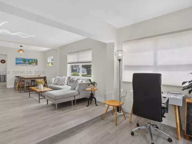 Продажа дома по адресу 2446 Mckinley St - фото 8874632