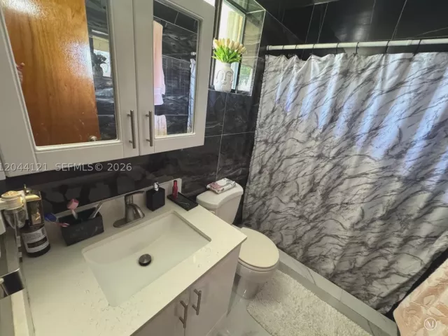 Продажа дома по адресу 5923 Fillmore St - фото 8902056