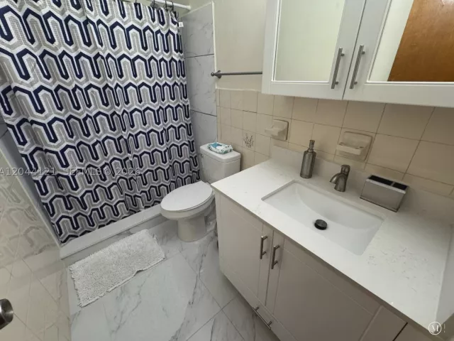 Продажа дома по адресу 5923 Fillmore St - фото 8902060