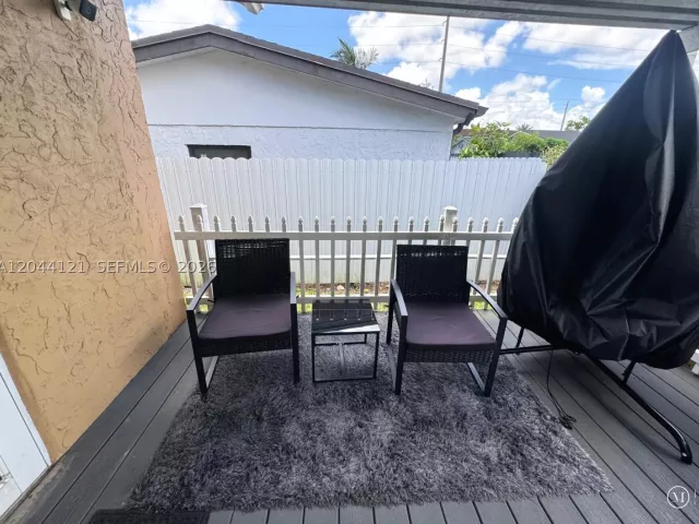 Продажа дома по адресу 5923 Fillmore St - фото 8902064