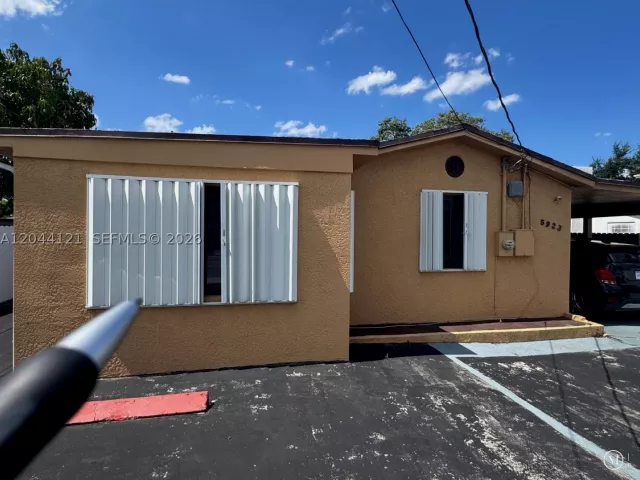 Продажа дома по адресу 5923 Fillmore St - фото 8902066