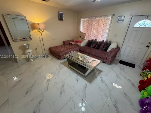 Продажа дома по адресу 5923 Fillmore St - фото 8902050